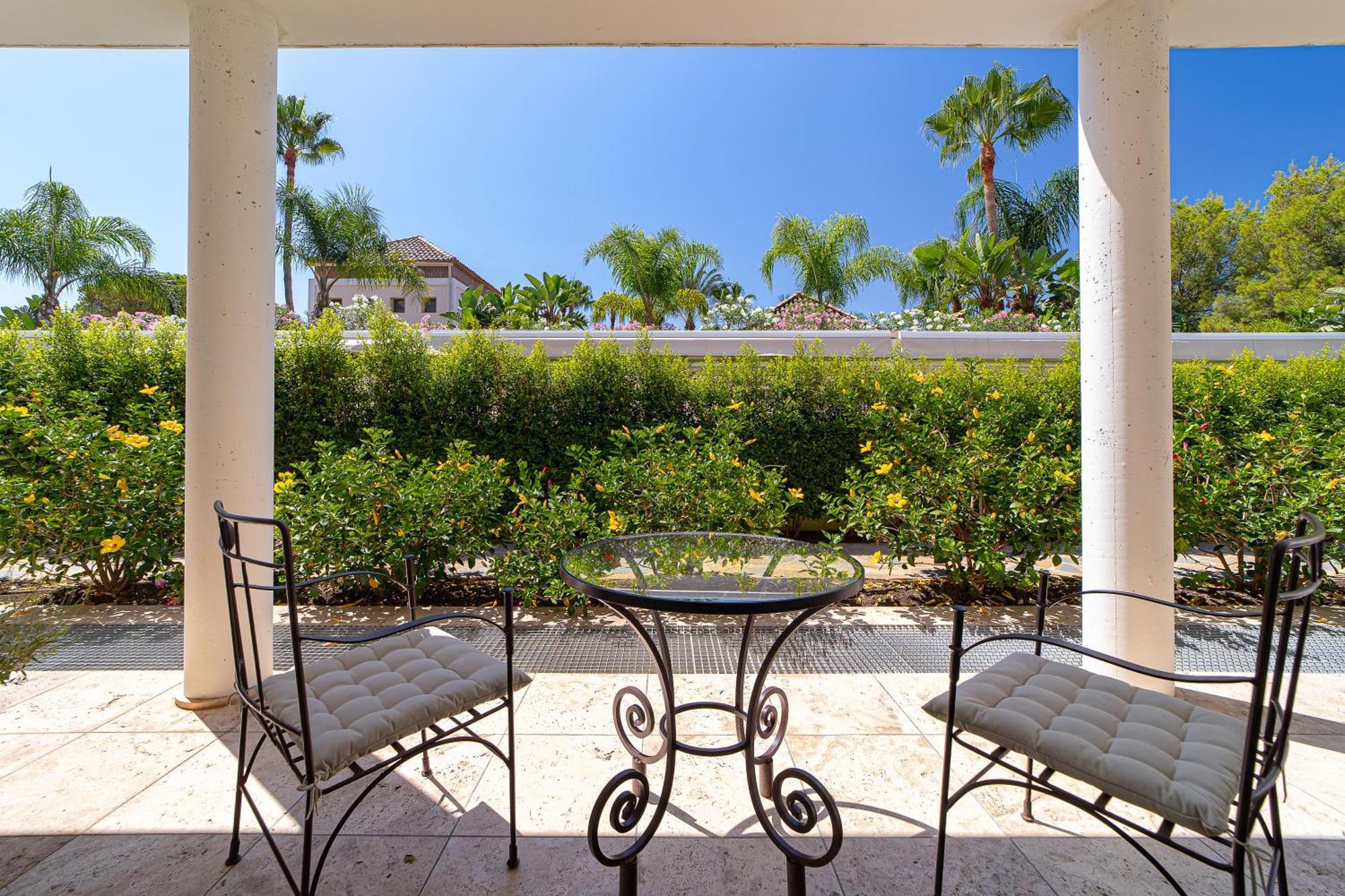 Sierra Blanca Resort Art Of Healing มาร์เบยา ภายนอก รูปภาพ