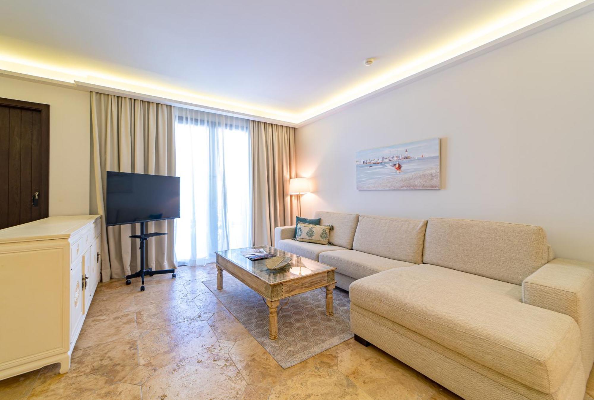 Sierra Blanca Resort Art Of Healing มาร์เบยา ภายนอก รูปภาพ