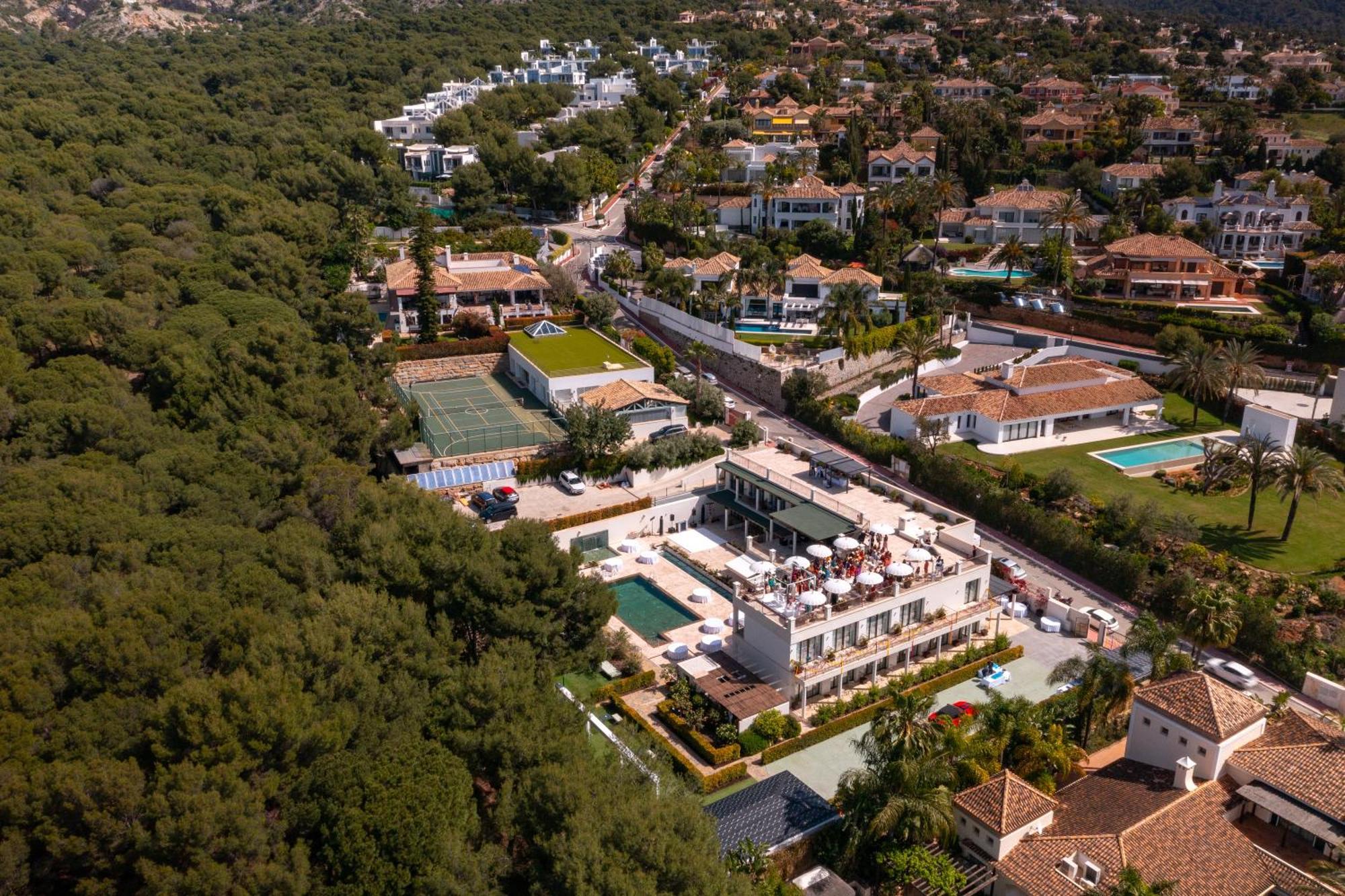 Sierra Blanca Resort Art Of Healing มาร์เบยา ภายนอก รูปภาพ