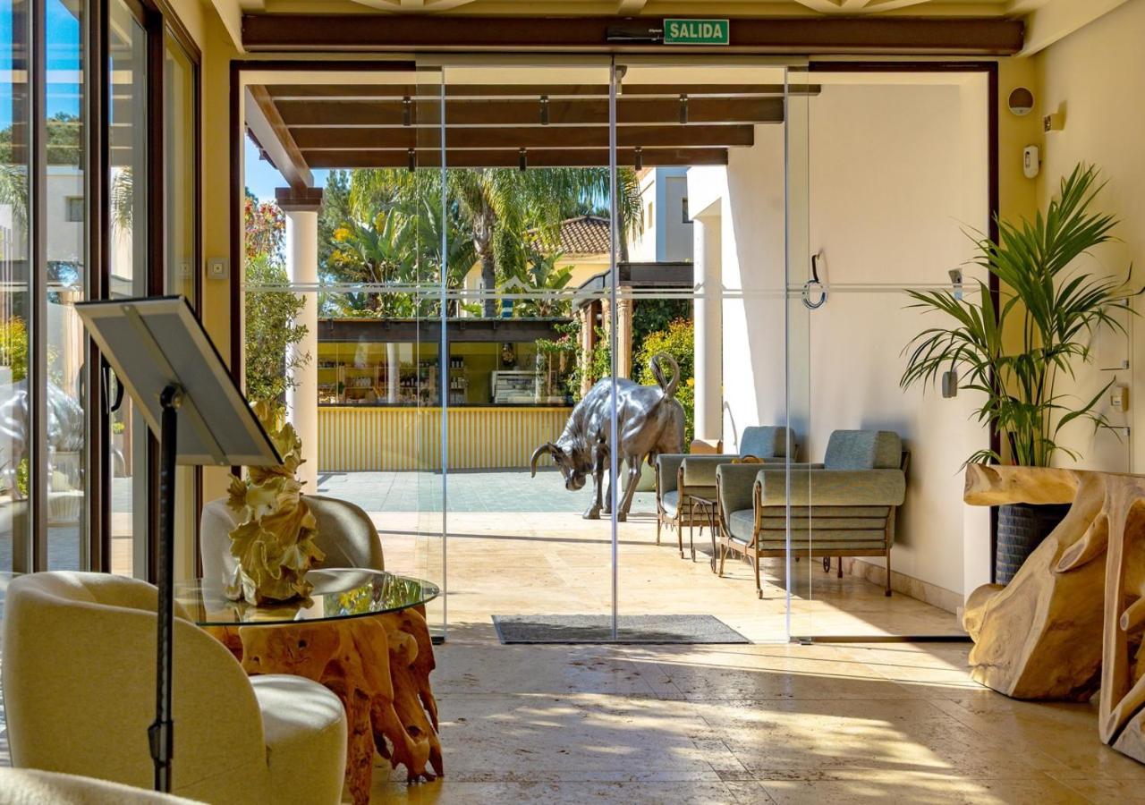 Sierra Blanca Resort Art Of Healing มาร์เบยา ภายนอก รูปภาพ